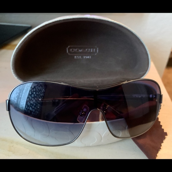 Coach Aviator Sunglasses - Picture 2 of 5